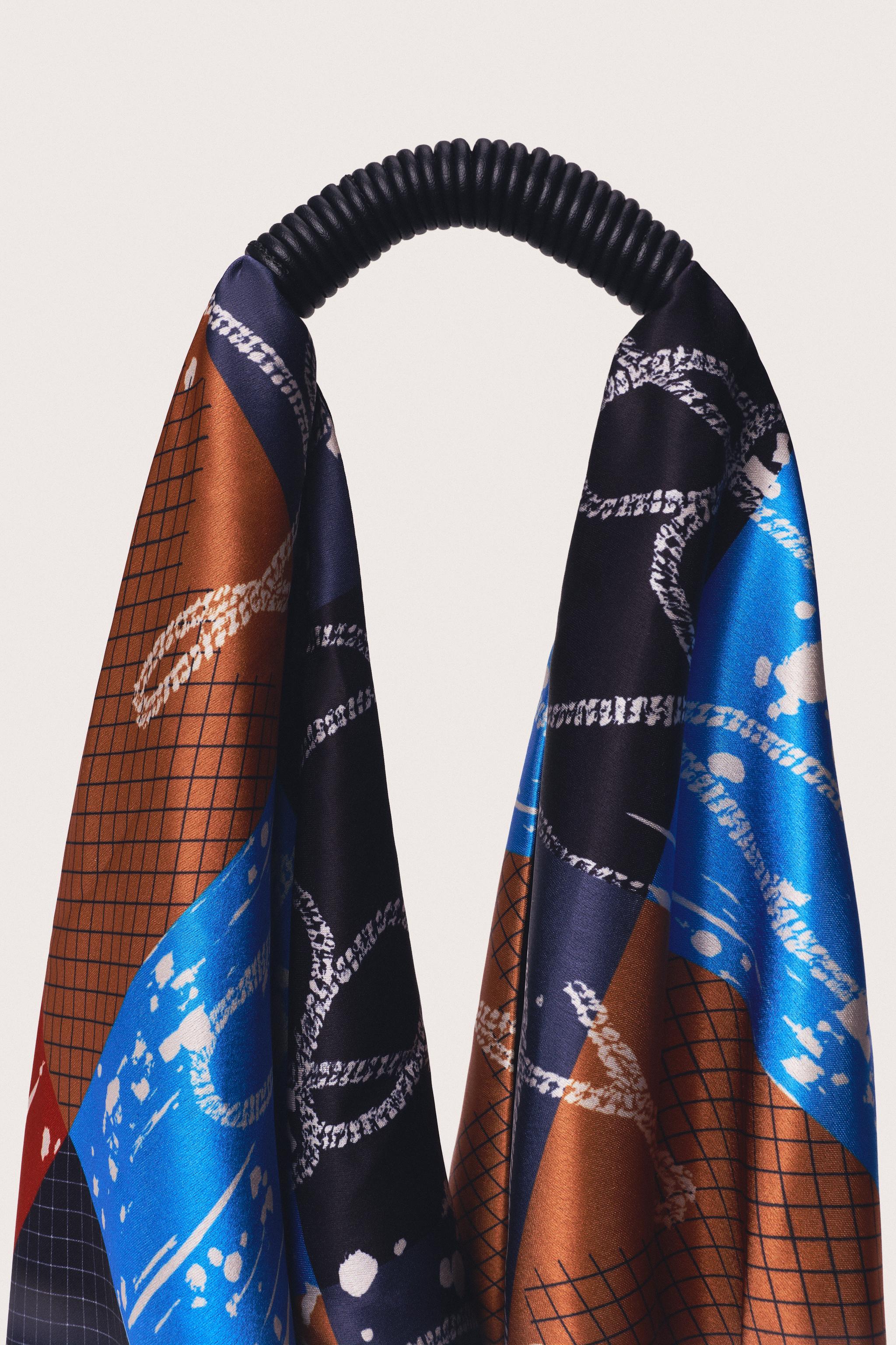 LIMITED EDITION PRINTED SHOPPER SHOULDER BAG